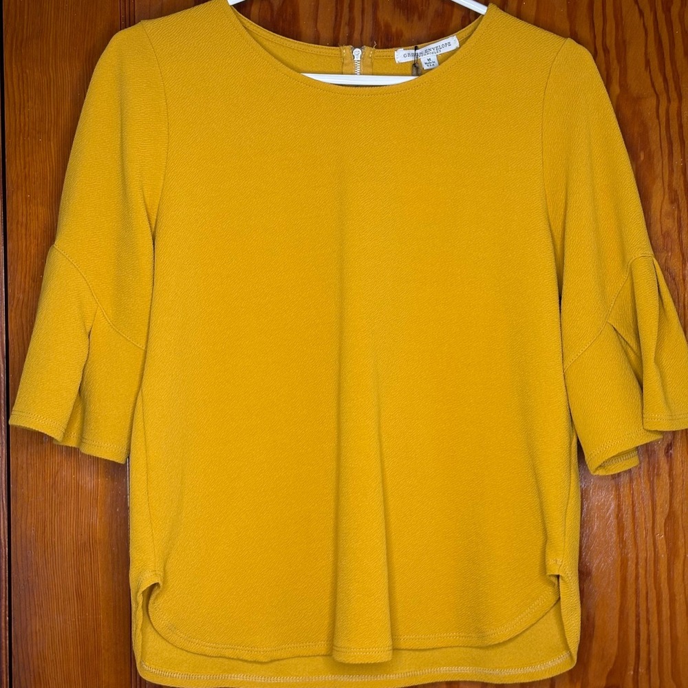 Green Envelope Blouse Women Size M Mustard Yellow NWT Bell Sleeve Textured Top